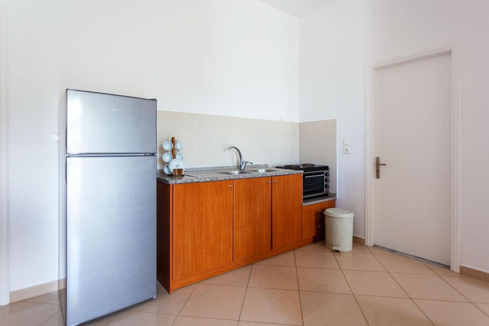 Zacharias Apartments ฮีมาเรอ ภายนอก รูปภาพ