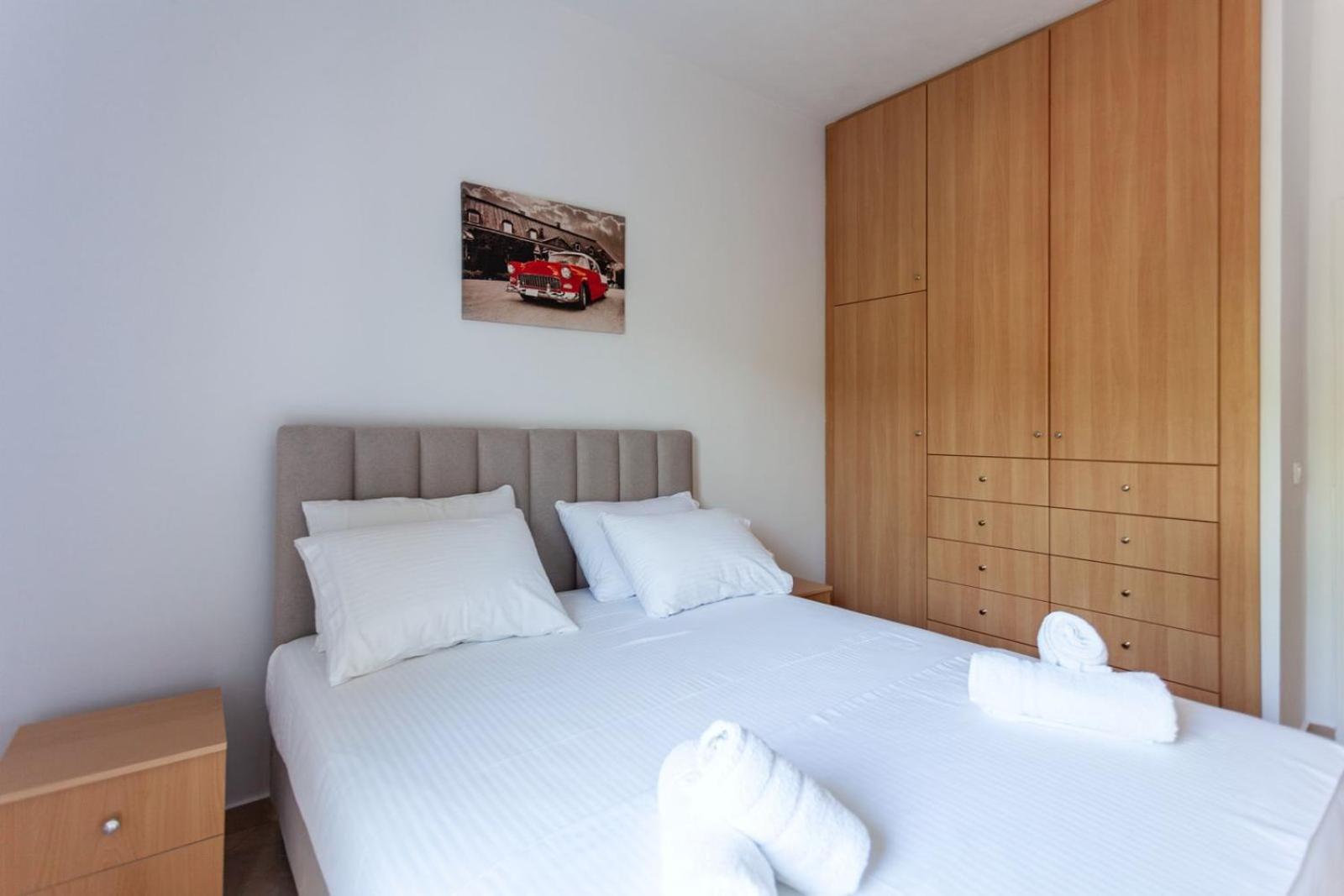 Zacharias Apartments ฮีมาเรอ ภายนอก รูปภาพ