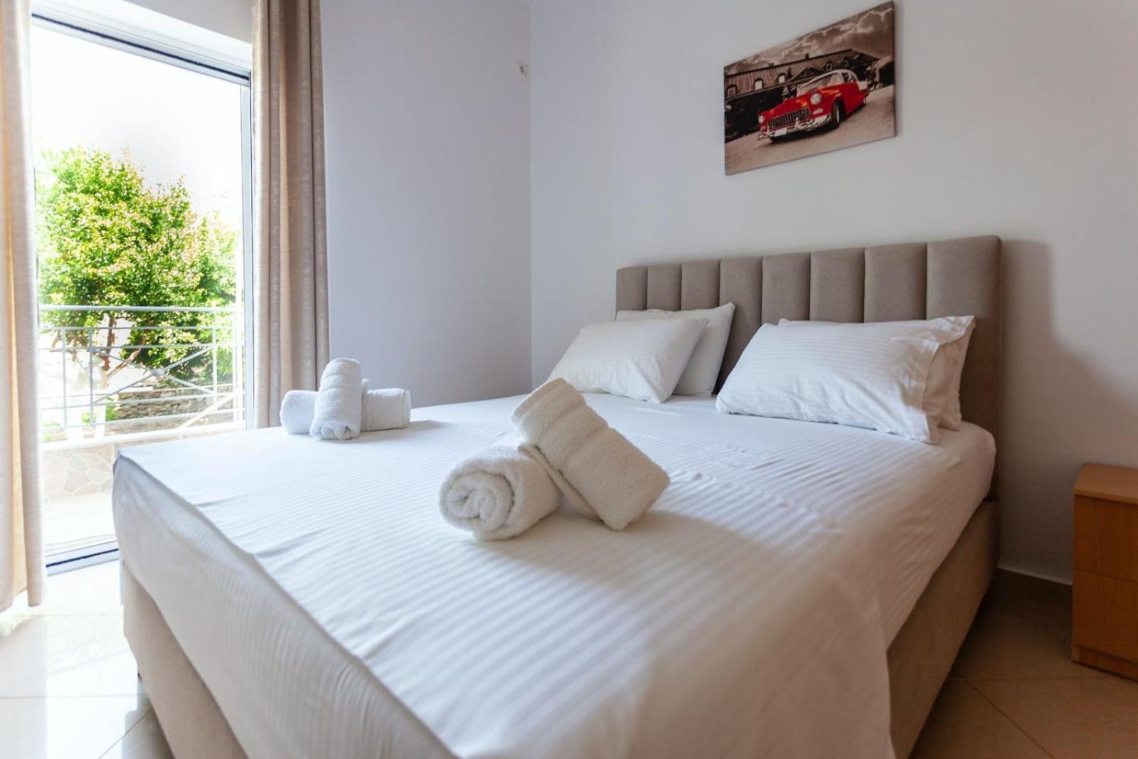 Zacharias Apartments ฮีมาเรอ ภายนอก รูปภาพ