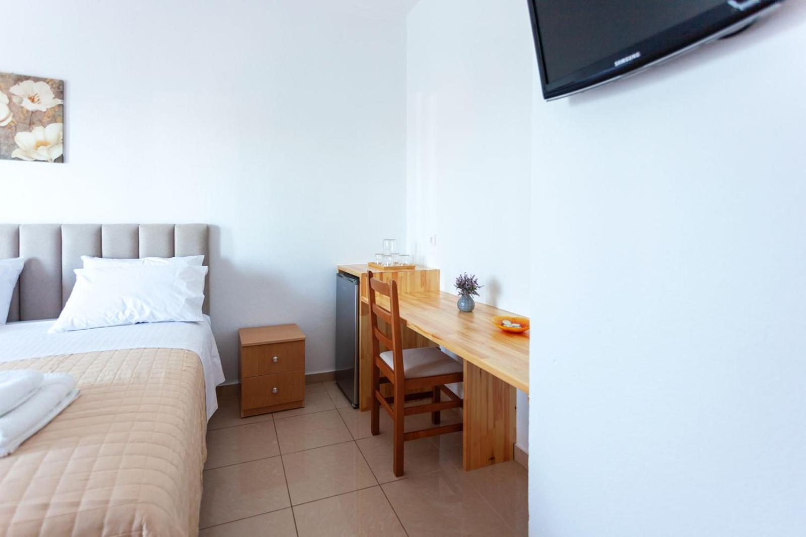 Zacharias Apartments ฮีมาเรอ ภายนอก รูปภาพ