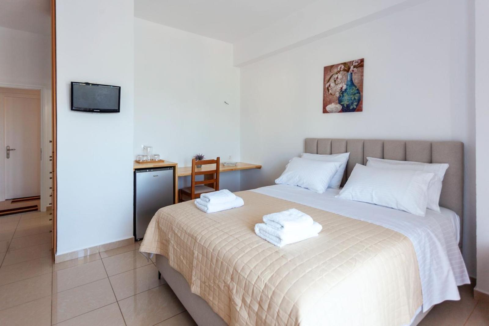 Zacharias Apartments ฮีมาเรอ ภายนอก รูปภาพ
