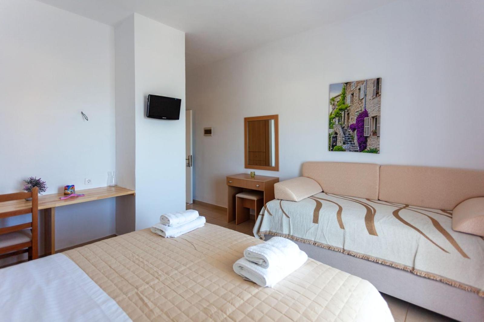 Zacharias Apartments ฮีมาเรอ ภายนอก รูปภาพ